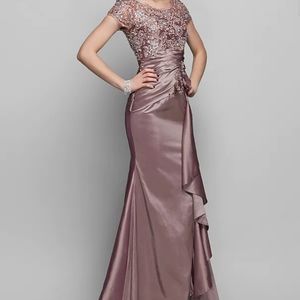 NWT Mermaid/Trumpet Women's Dress